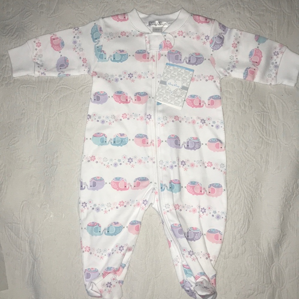 Kissy kissy onesie